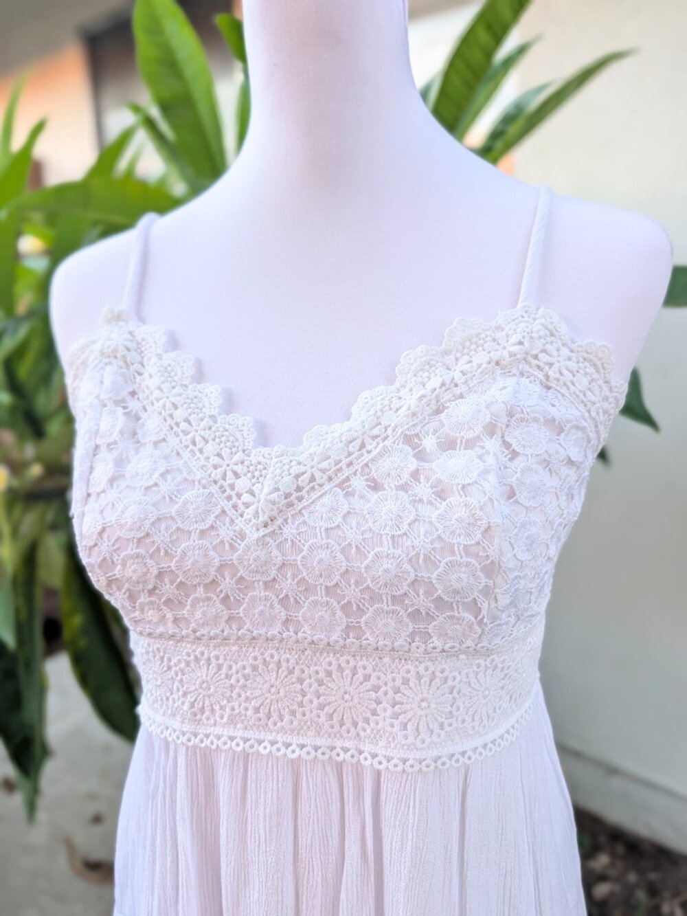 No Boundaries white flowy dress lace overlay Hoco Homecoming M 7-9 VGUC - Picture 5 of 8